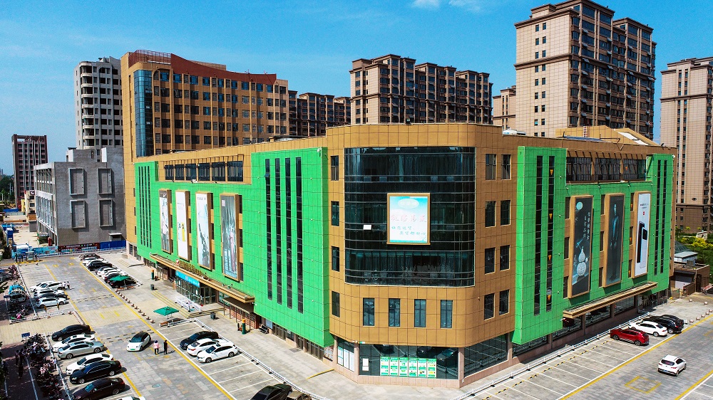 威縣信譽(yù)樓百貨A座  地下車(chē)庫